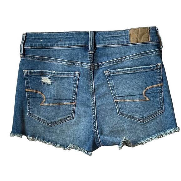 American Eagle Hi Rise Shortie Button Fly Stretch Distressed Jean Shorts‎ Size 2 - Picture 3 of 7